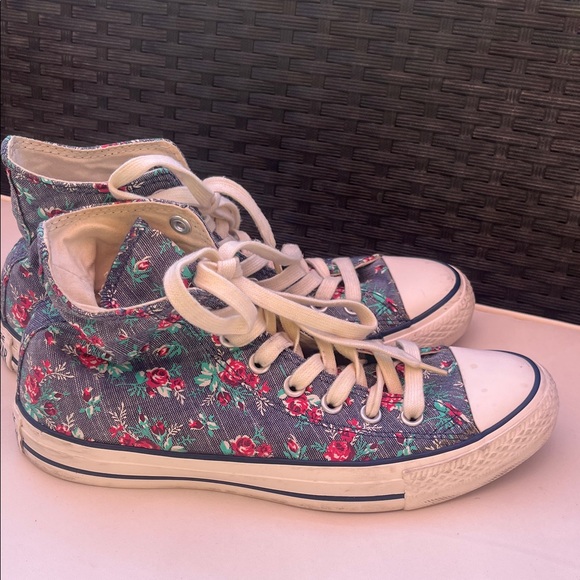 Converse Women's Chuck Taylor All Star Chambray Denim Rose High Top - Picture 1 of 11